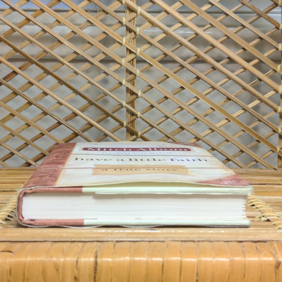 Hardcover Mitch Albom - Have a Little Faith Book - Picture 6 of 9